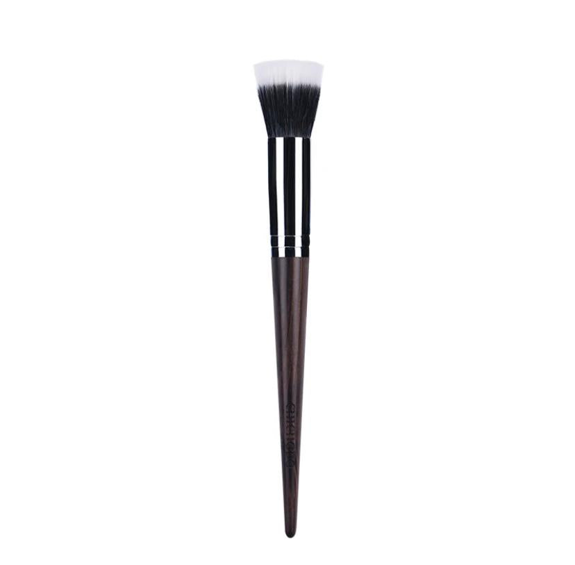 Makeup brush